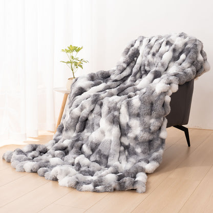 Soft Faux Rabbit Fur Blanket - Cozy & Stylish Bed Decor