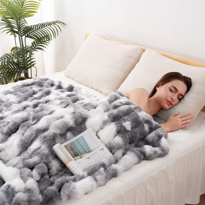 Soft Faux Rabbit Fur Blanket - Cozy & Stylish Bed Decor